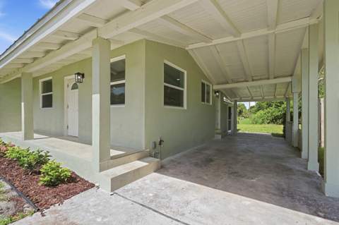 5926 SE Inez Avenue, Stuart FL - photo 6 of 42