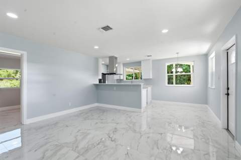 5926 SE Inez Avenue, Stuart FL - photo 8 of 42