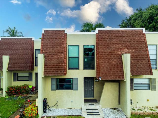 8973 Palm Tree Lane