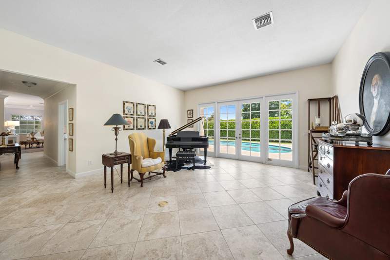 4 bedroom Single Family Residence at 3 SE Loggerhead Lane, Turtle Creek Village, Tequesta — photo 5