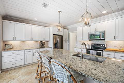 3 SE Loggerhead Lane, Tequesta FL - photo 11 of 33
