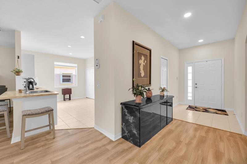 3 bedroom Single Family Residence at 986 NW Tuscany Drive, Kings Isle Phase 6B, Port St. Lucie — photo 5