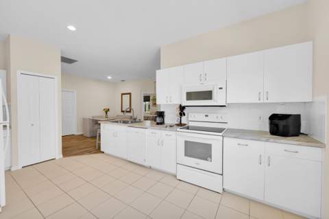986 NW Tuscany Drive, Port St. Lucie FL - photo 11 of 43