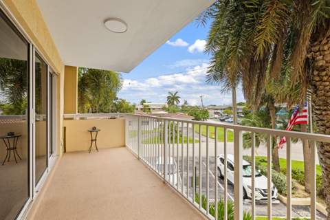 1200 Hibiscus Avenue #201, Pompano Beach FL - photo 19 of 31