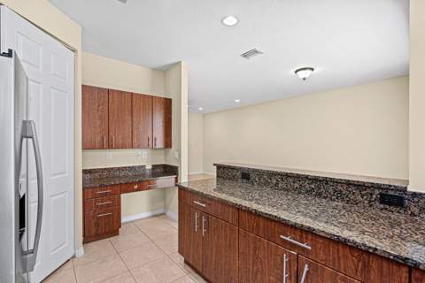 6272 S Military Trail #203, Lake Worth FL - photo 16 of 35