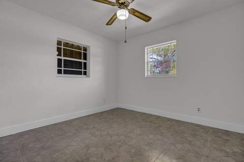 2100 N 57th Avenue, Hollywood FL - photo 24 of 41