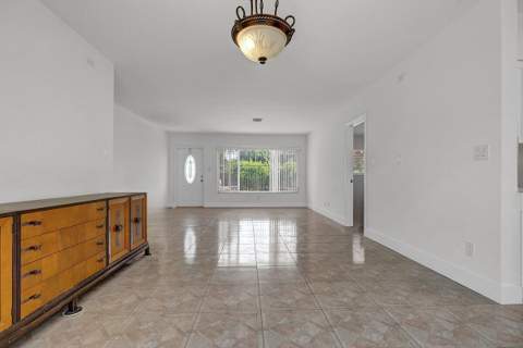 2100 N 57th Avenue, Hollywood FL - photo 12 of 41