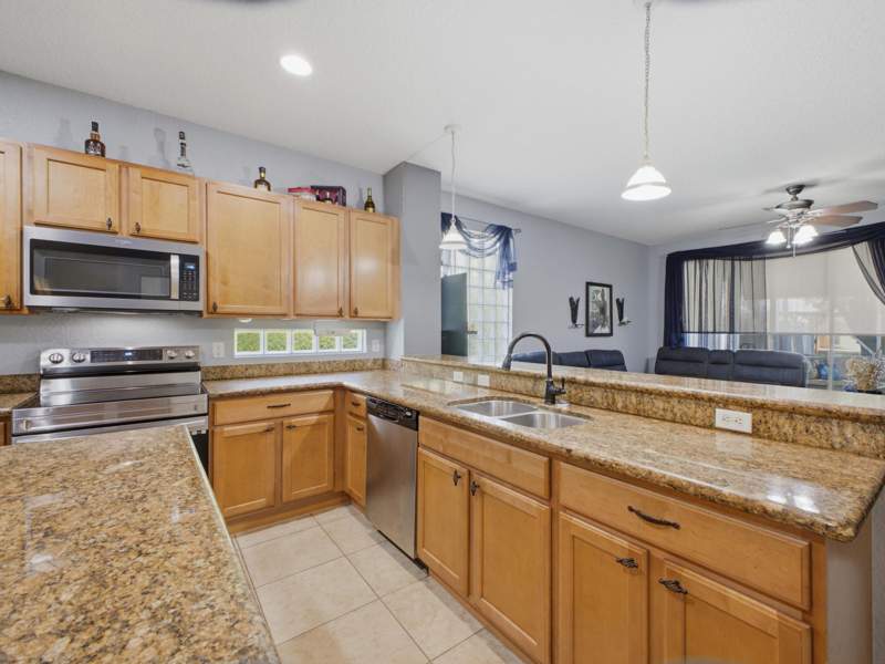 3 bedroom Single Family Residence at 6906 Aliso Avenue, Terracina Johnson Property, West Palm Beach — photo 4