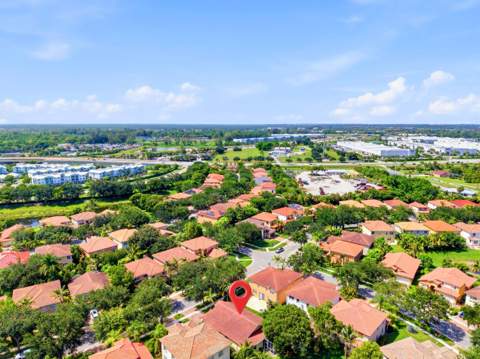 6906 Aliso Avenue, West Palm Beach FL - photo 9 of 26