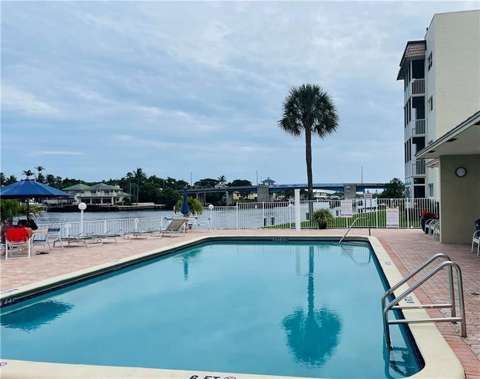 624 Snug Harbor Drive #B7, home for sale on Snug Harbor Drive