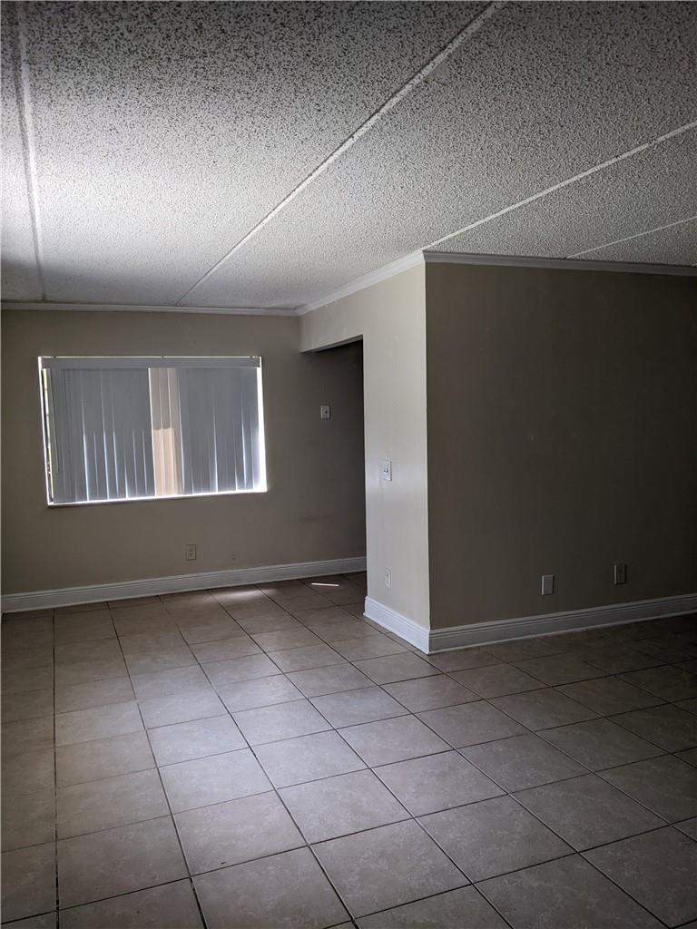 2 bedroom Condominium at 401 Meadows Circle, Meadows On The Green Condo, Boynton Beach — photo 2