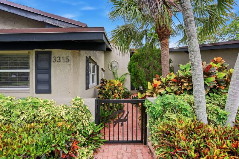 3 bedroom Single Family Residence at 3315 FERNWOOD Drive, CHAPEL HILL, Boynton Beach — photo 5