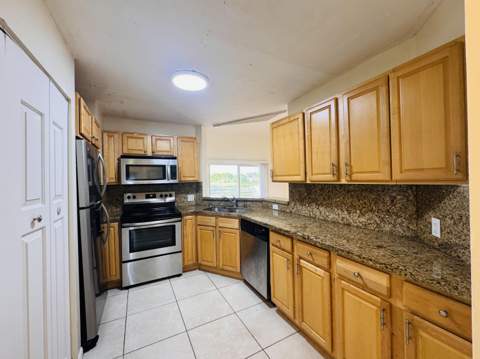 3409 NW 44th Street #205, Oakland Park FL - photo 9 of 33
