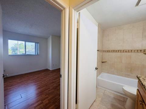 3409 NW 44th Street #205, Oakland Park FL - photo 12 of 33