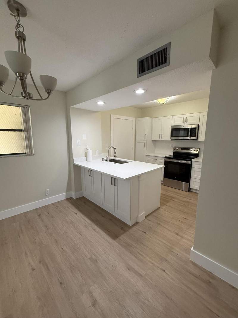 2 bedroom Condominium at 9150 NW 38th Drive #111, Fairways Of Coral Springs Condo, Coral Springs — photo 2