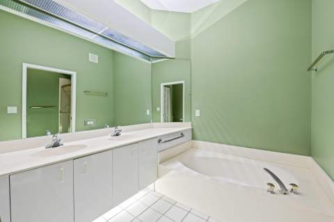 10156 Lombardy Drive, Tamarac FL - photo 15 of 23