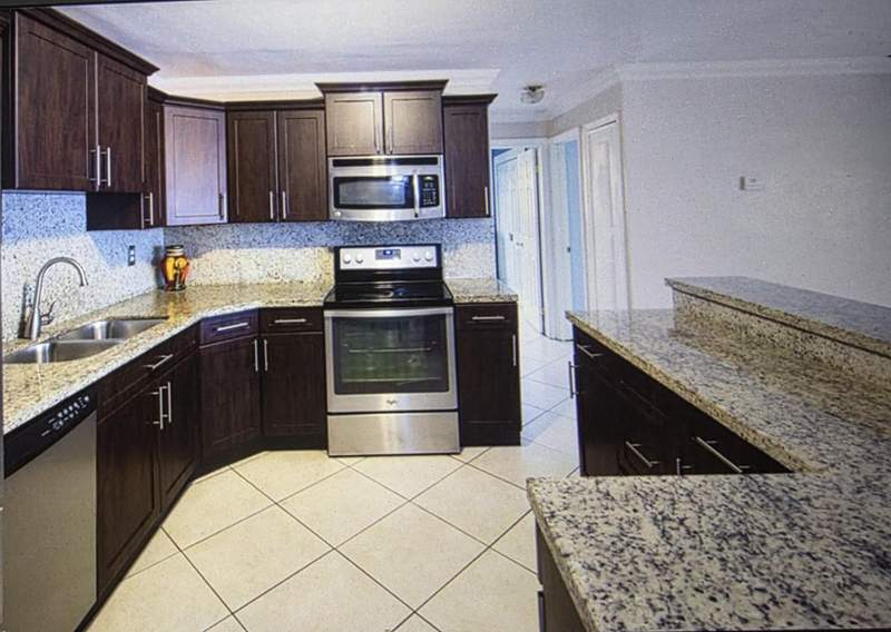 4 bedroom Single Family Residence at 2441 Pine Tree Drive, Miramar Sec 13, Miramar — photo 3