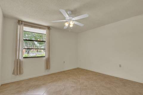 3636 Whitehall Drive #105, West Palm Beach FL - photo 21 of 37