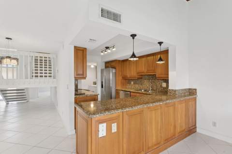 119 Old Meadow Way, Palm Beach Gardens FL - photo 7 of 46