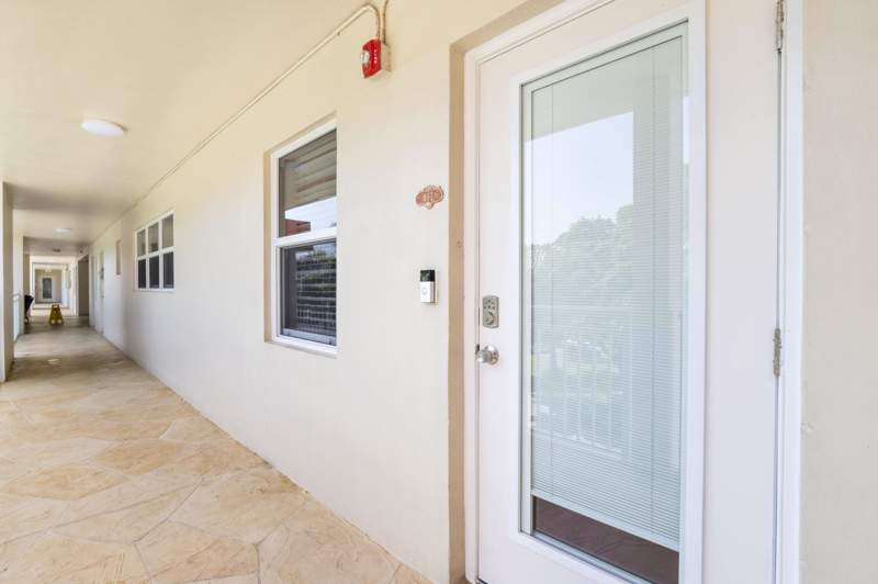 2 bedroom Condominium at 3000 NE 48th Court #402, No 2 Palm-Aire At Coral Key, Lighthouse Point — photo 4