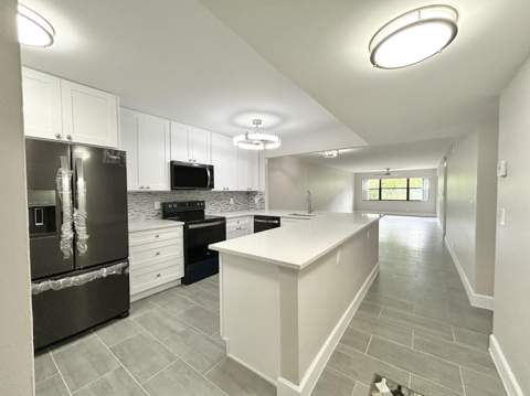 7681 Tahiti Lane #102, Lake Worth FL - photo 12 of 71