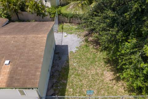 10105 SW Sandalfoot Boulevard, Boca Raton FL - photo 24 of 26