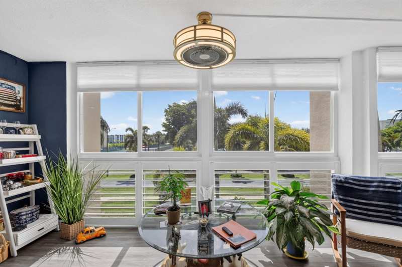 2 bedroom Condominium at 3590 Via Poinciana #311, Poinciana Place Condo 1,2,8 And 9, Lake Worth — photo 1