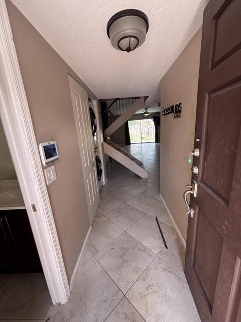 113 NW 115th Terrace, Plantation FL - photo 6 of 21