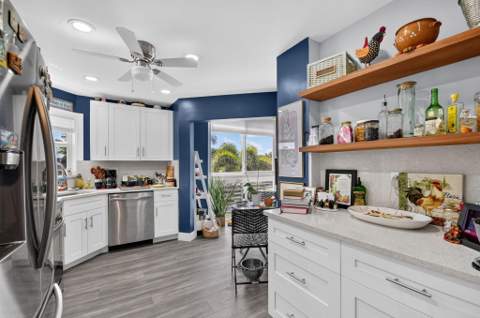 3590 Via Poinciana #311, Lake Worth FL - photo 13 of 56