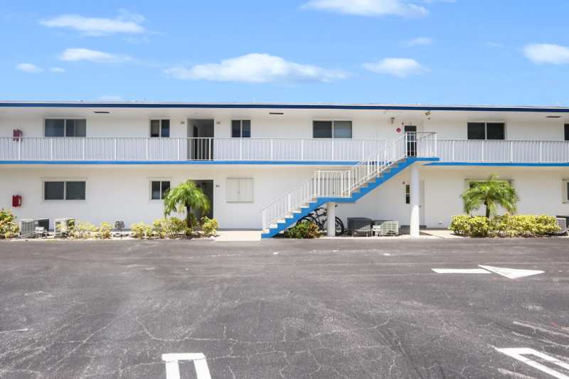 2 bedroom Condominium at 11 Garden Street #206T, Tequesta Garden Condo 8, Tequesta — photo 1