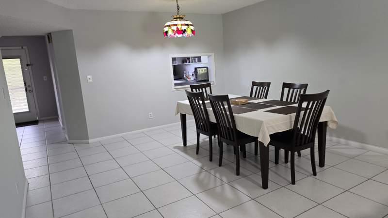 2 bedroom Condominium at 4965 E Sabal Palm Boulevard #403, Lakes Of Carriage Hills, Tamarac — photo 4