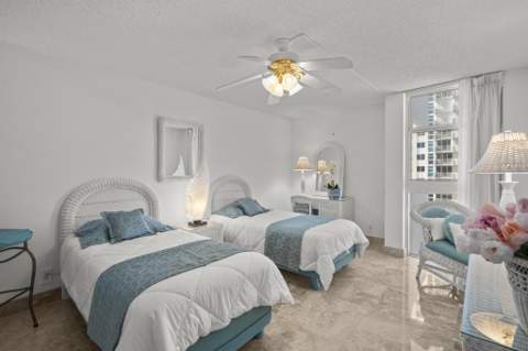 1370 S Ocean Boulevard #905, Pompano Beach FL - photo 13 of 44