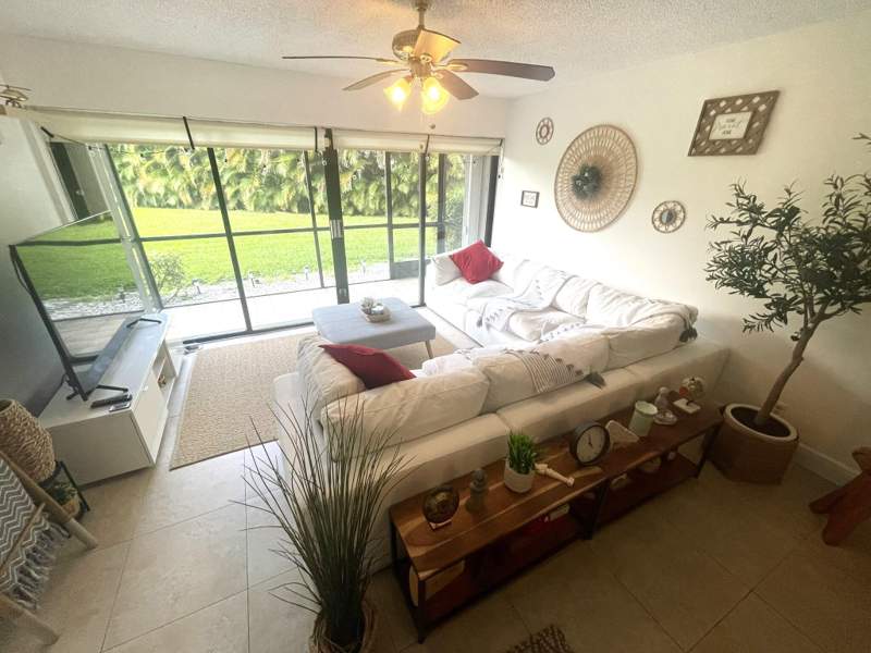 2 bedroom Condominium at 2500 Presidential Way #106, Lands Of The President Condo 8, West Palm Beach — photo 4