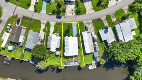 7639 SE Fork River Drive, Stuart FL - photo 10 of 46