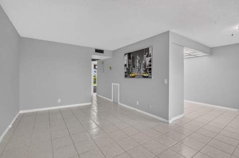 4022 Hythe B, Boca Raton FL - photo 13 of 38