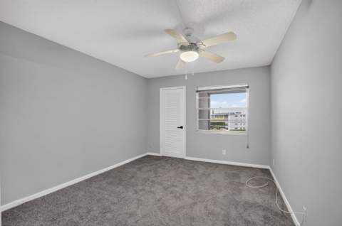 4022 Hythe B, Boca Raton FL - photo 18 of 38