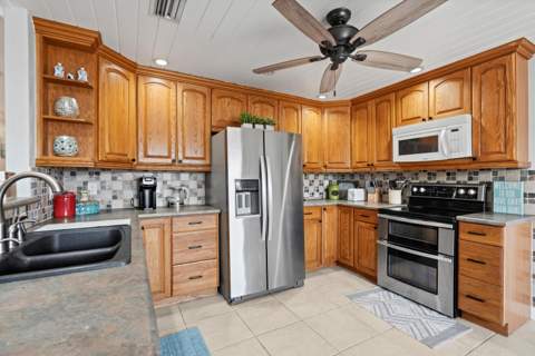 4796 SE Manatee Terrace, Stuart FL - photo 23 of 43