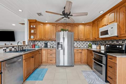 4796 SE Manatee Terrace, Stuart FL - photo 24 of 43