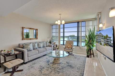 1524 Whitehall Drive #406, Davie FL - photo 15 of 58