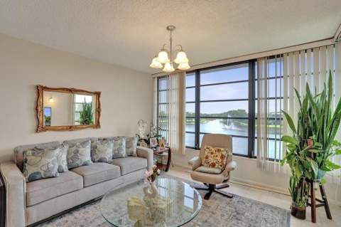 1524 Whitehall Drive #406, Davie FL - photo 18 of 58