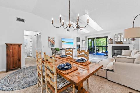 8259 SE Croft Circle #L-7, Hobe Sound FL - photo 7 of 37