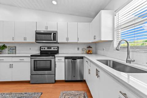 8259 SE Croft Circle #L-7, Hobe Sound FL - photo 12 of 37