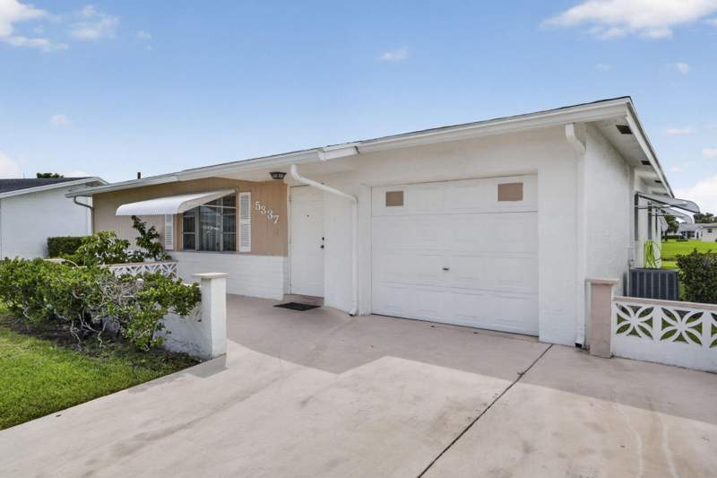 3 bedroom Single Family Residence at 5337 Belleville Road, Cypress Lakes 4, West Palm Beach — photo 3