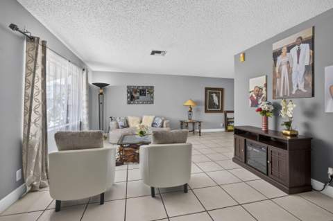 5337 Belleville Road, West Palm Beach FL - photo 8 of 77