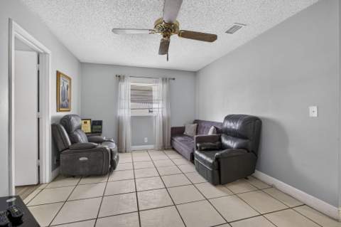 5337 Belleville Road, West Palm Beach FL - photo 14 of 77