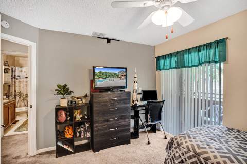 4941 Riverside Drive, Coral Springs FL - photo 19 of 25