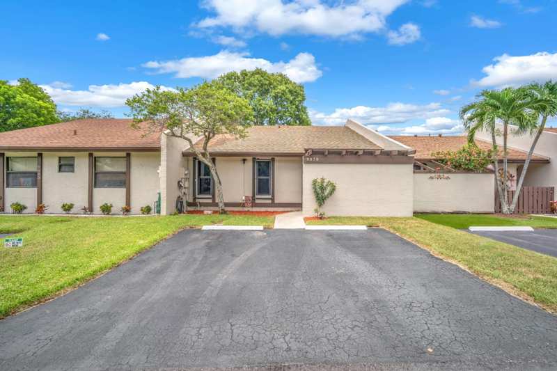2 bedroom Villa at 9879 NW 16th Court, Everglades Sugar & Land Co, Pembroke Pines — photo 1