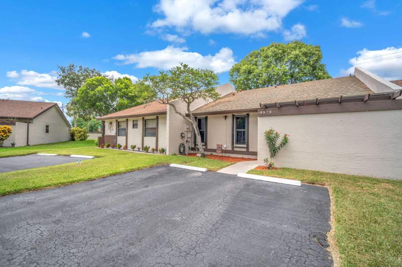 2 bedroom Villa at 9879 NW 16th Court, Everglades Sugar & Land Co, Pembroke Pines — photo 3