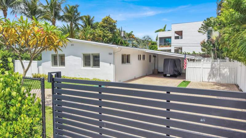 3 bedroom Single Family Residence at 1321 Cordova Road, Lauderdale Harbors, Fort Lauderdale — photo 4