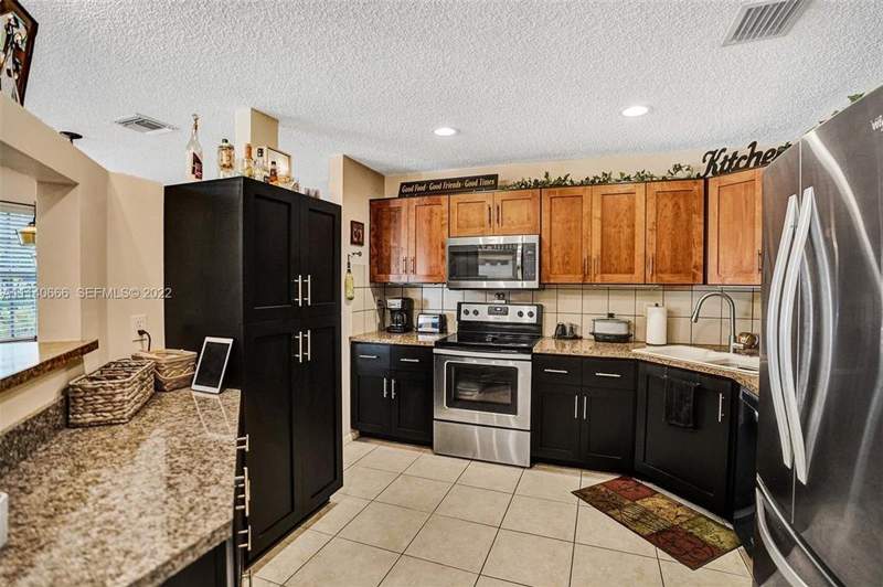 4 bedroom Townhouse at 4941 Riverside Drive, Coral Sun Townhomes Condo, Coral Springs — photo 5